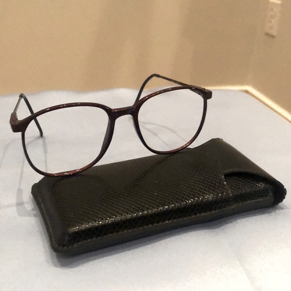 Women’s Eyeglass Frames with out Lenses